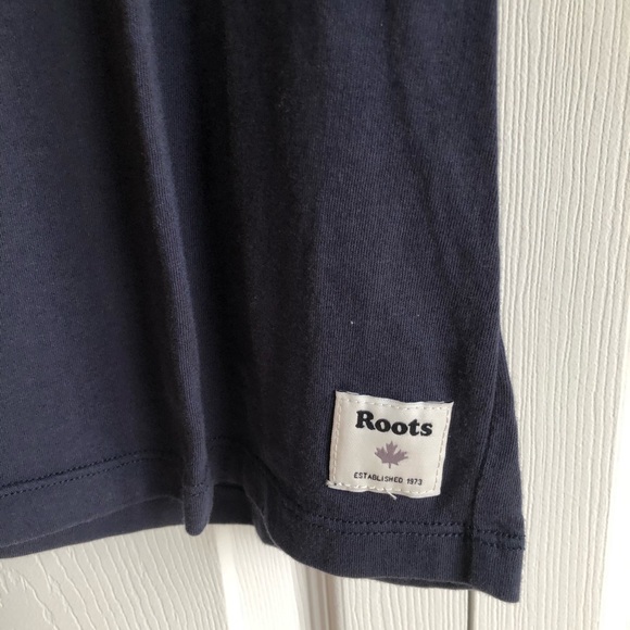 Roots Tshirt - Picture 5 of 5
